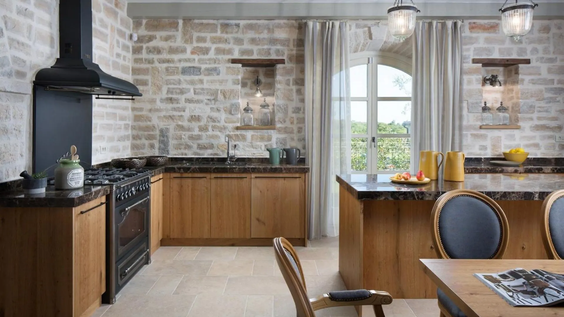 Hébergement de vacances Luxurioese Villa Elena Mit Pool Und Panoramablick Ladici Croatie